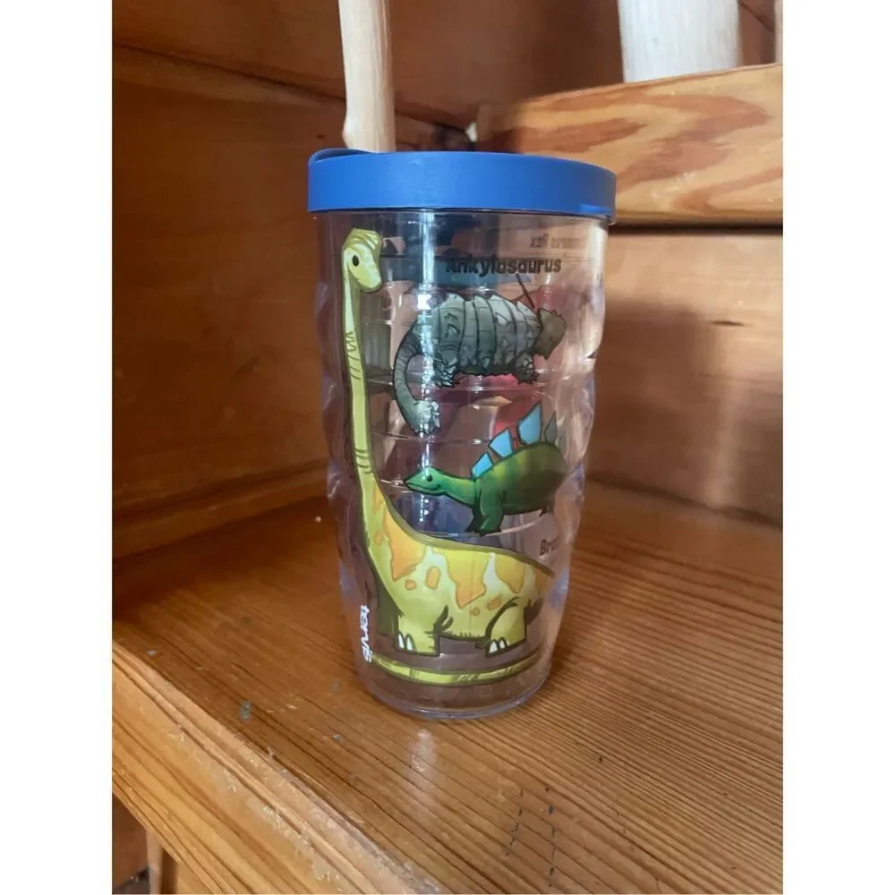 Tervis Dinosaurs Made in USA Double Walled Insulated Tumbler Cup, 10oz Wavy